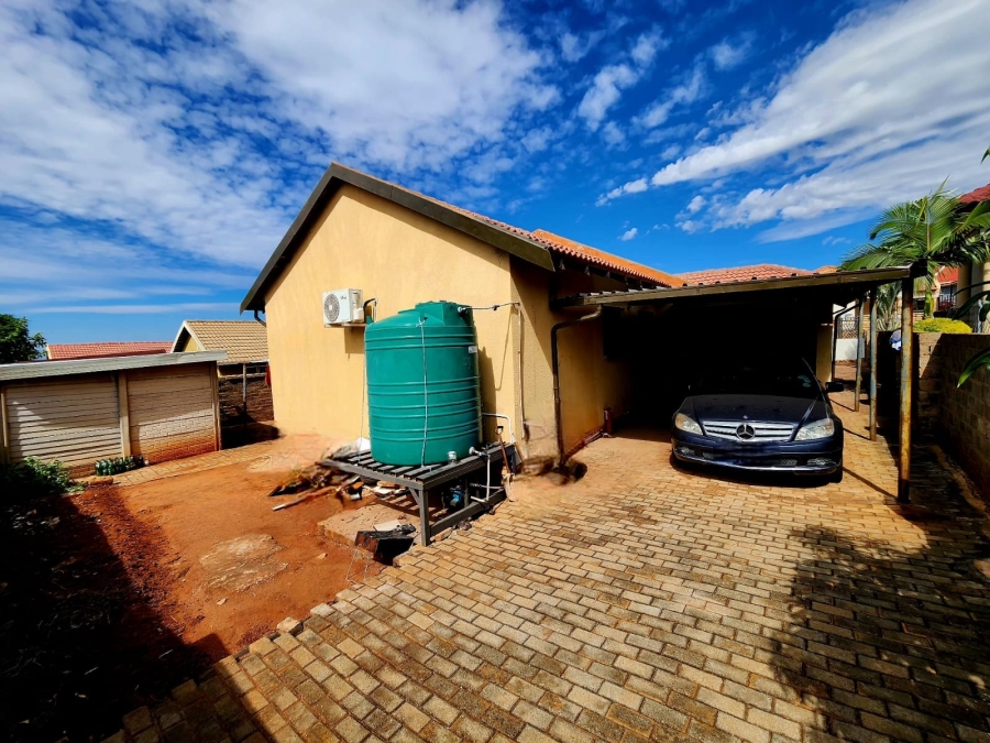 3 Bedroom Property for Sale in Tlhabane North West